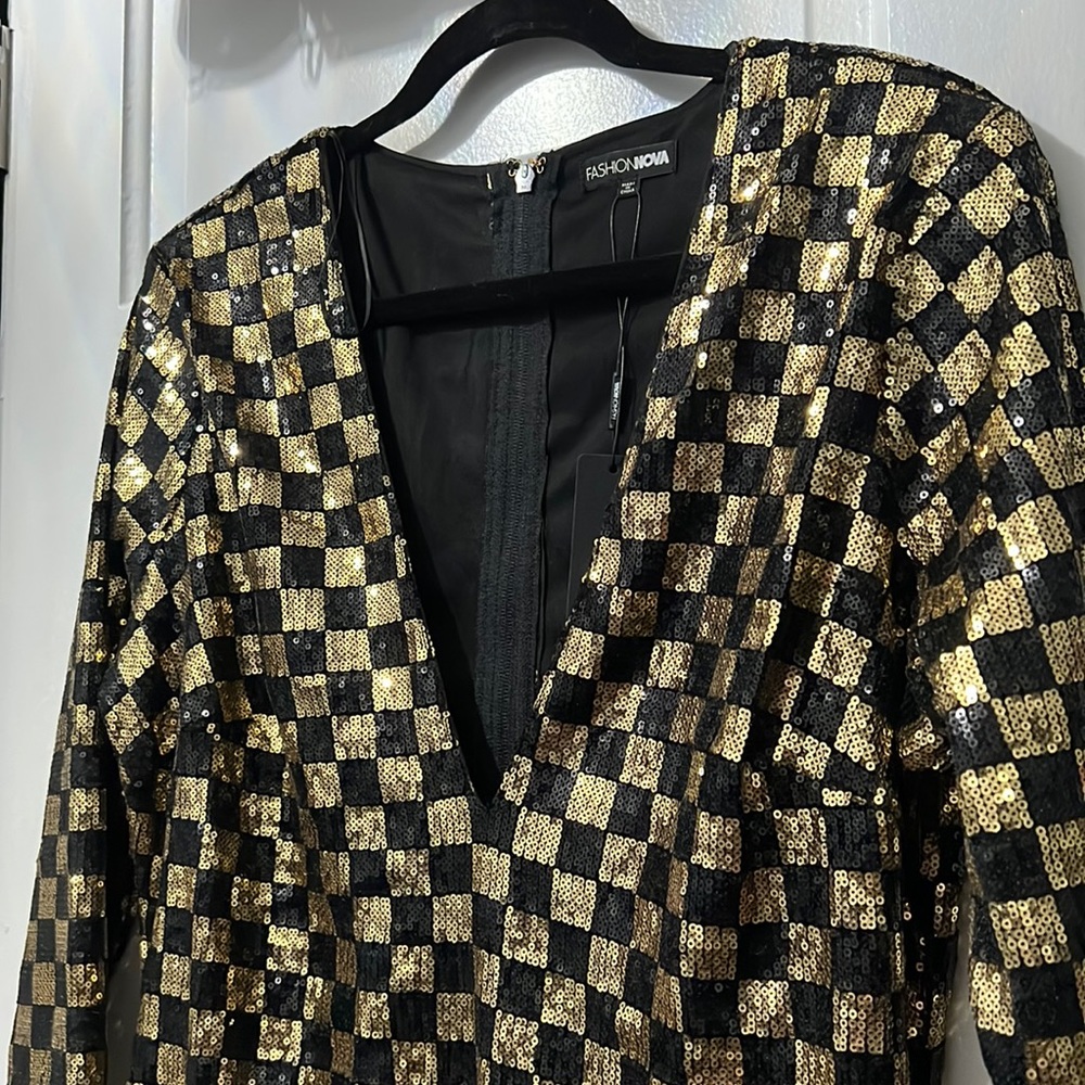 Sequined Party Dress!